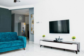 Falcon Apartment